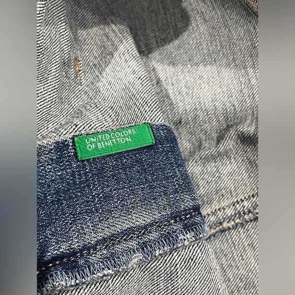 United Colors of Benetton Mini Skirt Denim Jean Oversized Belt Buckle Distressed - Picture 6 of 13